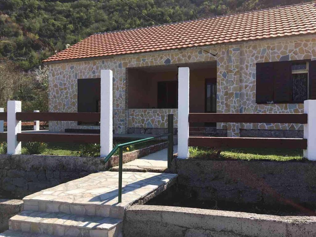 Holiday Home Ivana Virpazar Luaran gambar