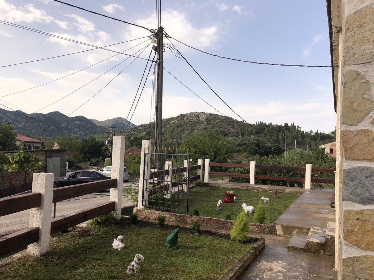Holiday Home Ivana Virpazar Luaran gambar