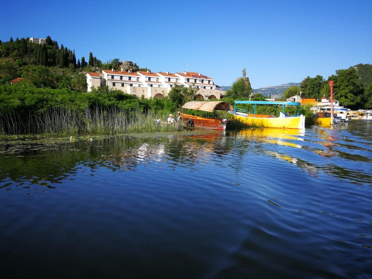Holiday Home Ivana Virpazar Luaran gambar