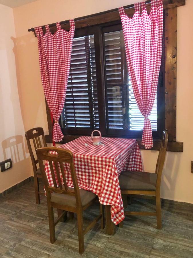 Holiday Home Ivana Virpazar Luaran gambar